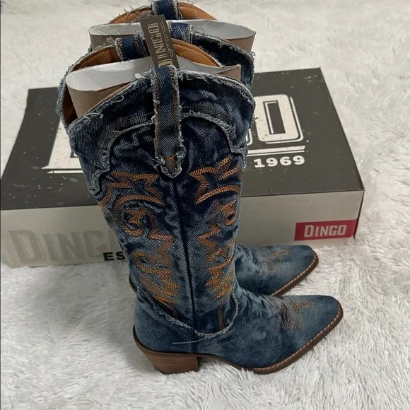 🌴 NWT Dingo Texas Tornado Denim Cowboy Boots - Picture 2 of 6